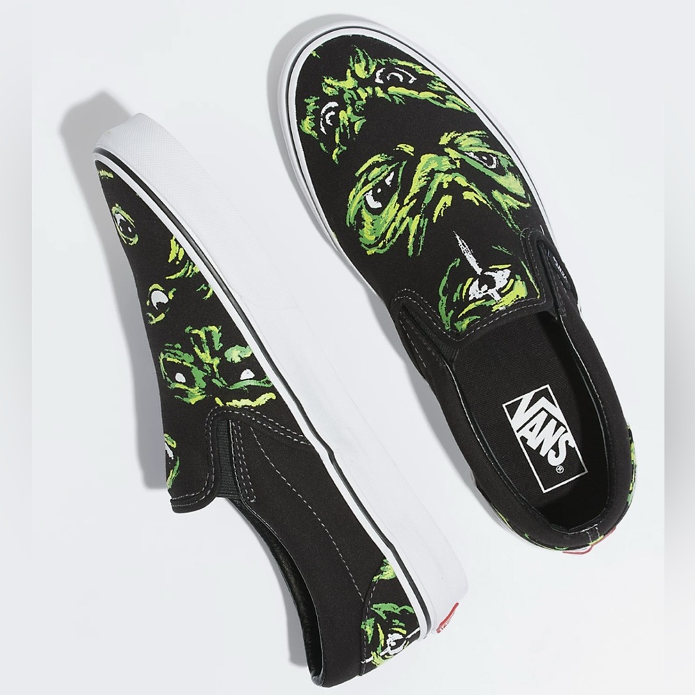 Vans Classic Slip-On Loafers - Eyes in the Dark Black